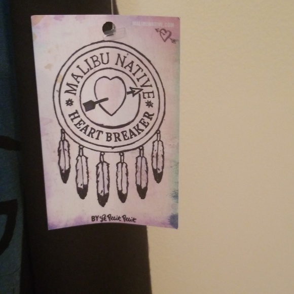 Graphic Tank Top - Picture 6 of 7